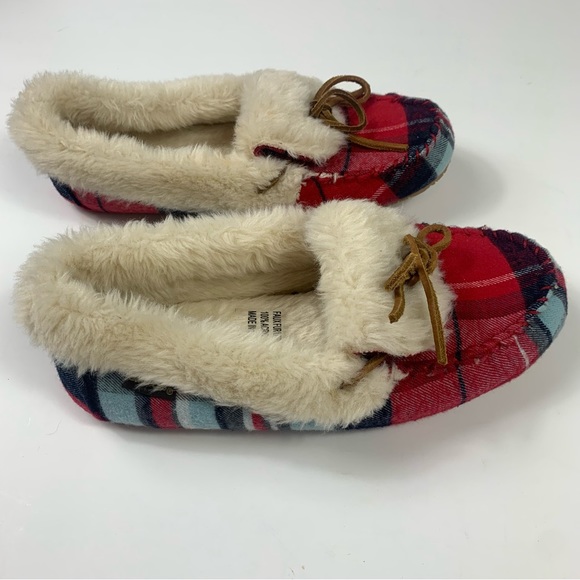 Cabela’s Women Faux Fur Slippers 6M - Picture 3 of 9